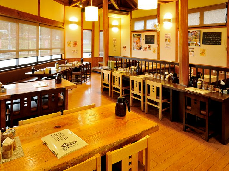 気軽に入れる、アットホームな雰囲気の店
