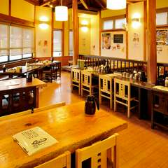 気軽に入れる、アットホームな雰囲気の店
