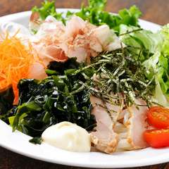 さっぱりヘルシーな一品『サラダうどん』