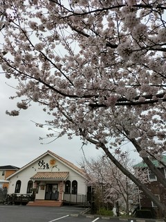 ★キッチン・フロアースタッフ募集★