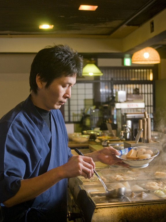 60年以上続く伝統のおでんの味を提供しています