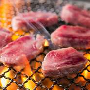 焼き加減を楽しんで、肉の素材の味わいをご堪能下さい。
