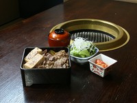 黒毛和牛肩ロース肉使用