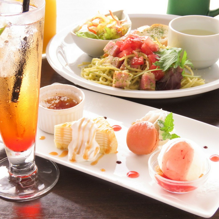 女子会・記念日・貸切パーティに♪飲み放題付コースあります♪