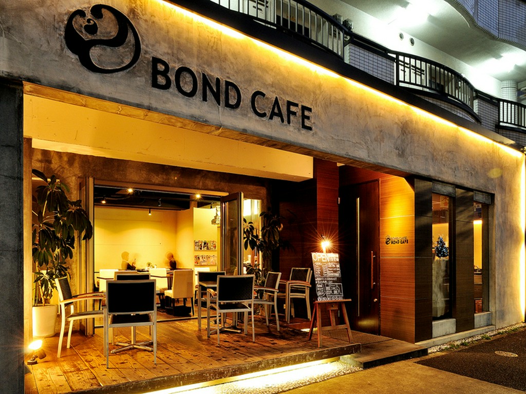 BOND CAFE