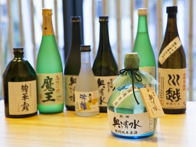 地元の清酒や日本各地の銘酒を