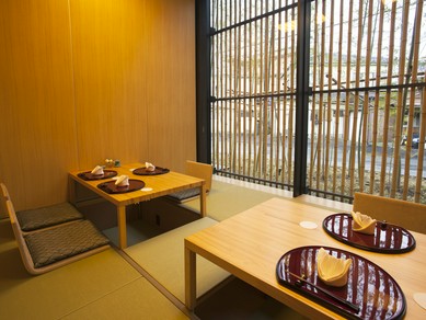 静かな時間が流れる落ち着いた空間