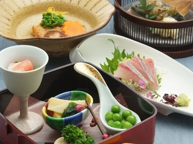 女性同士の楽しいお食事にもピッタリ。ワンランク上の女子会を
