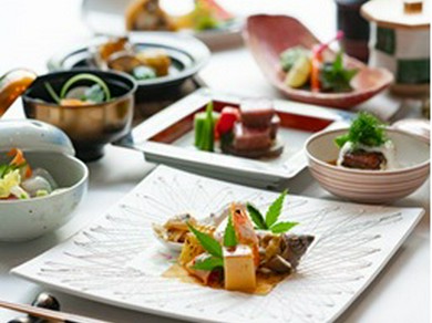 宮崎牛をはじめ旬の地物を追求する創作料理『飫肥会席』