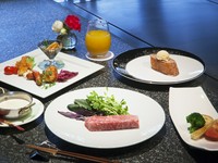 宮崎県産牛ランプステーキを味わえる鉄板焼コースです。お子様の大好きなお肉をお付けします。ソフトドリンクも１杯サービス！