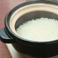 かげ干ししたお米は１粒１粒が甘くとても美味しいです。
一合【1～2名様分】(赤出汁・漬物付き)540円


