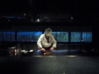 高温で一気に焼き上げ、旨みを逃すことなく閉じ込める鉄板焼きならではの食材のおいしさをお愉しみ下さい。