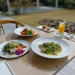 オードブル・スープ・パン・パスタ（ワタリガニのクリームソースパスタor若鳥と野菜のトマトソースパスタ）