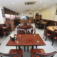 広々とした店内は全60席