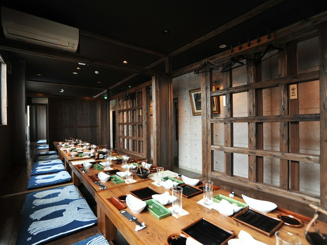 食器・内装にこだわっている