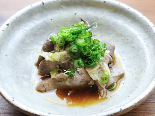 レバーが苦手な方にもおすすめ！　白レバー使用の『レバポン』