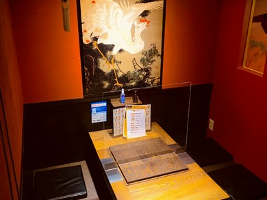 ゆったりくつろげる落ち着いた雰囲気の空間