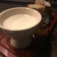 ハチミツかけて…