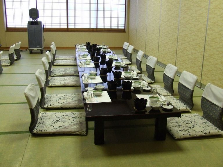 完全個室でのお客様のご接待に皆様ご利用いただいております