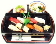 麺類は温、冷どちらか選べます。