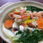 築地仕入れの新鮮素材を使った錦伝統の海鮮寄せ鍋です