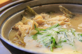 プリプリした食感『アバサー汁定食』