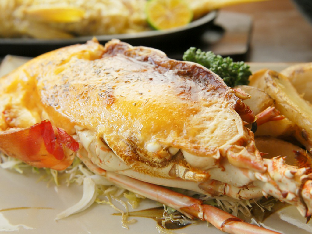 ウニのソースが濃厚『伊勢海老ウニソース焼き』