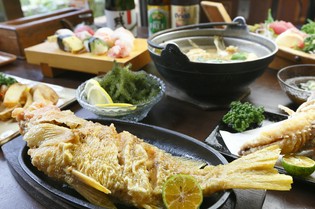 新鮮な魚介を濃厚で香りの良いバターで味わう『魚のバター焼き』