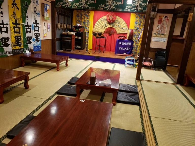 アットホームな民謡居酒屋