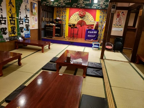 歌って踊って、ひとつになって楽しんでください