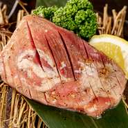 うまダレに漬け込んだ人気メニュー