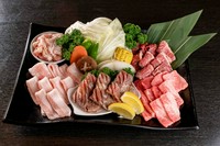 厚切りとろタン/たらふく和牛カルビ/上ハラミ/トントロ/若鶏/焼野菜/チョレギサラダ(3～4人前)
