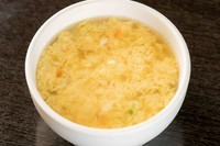 わかめスープ　374円(税込)
