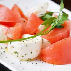 前菜のなかでもおすすめ『カプレーゼ』