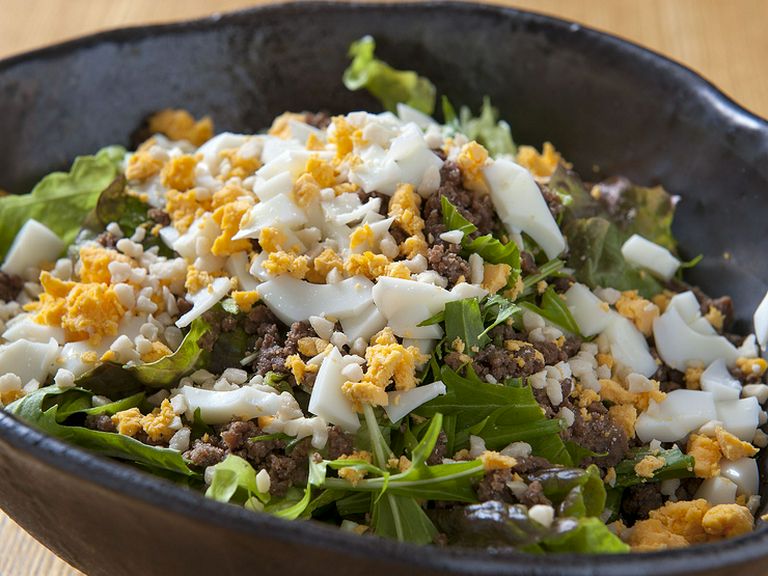 『肉玉サラダ』