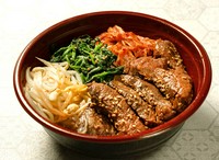 通常：960円／ご飯大盛：1060円／肉大盛：1110円／両方大盛：1210円