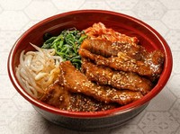 通常：1730円／ご飯大盛：1830円／肉大盛：1880円／両方大盛：1980円