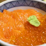 全面サーモン丼