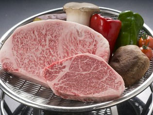 メイン食材の宮崎牛は和牛オリンピックで内閣総理大臣賞を受賞