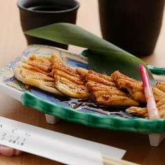 口の中でトロける味わいがたまらない『蒸し穴子』