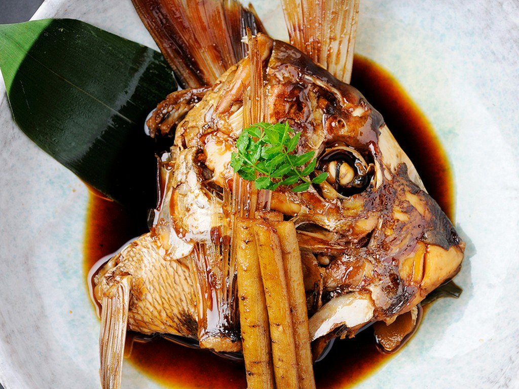 天然鯛のあら炊き