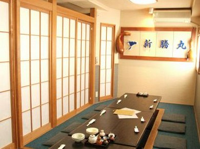 最大20名対応の個室は、接待やご家族での会食などに