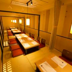 ゆったりとくつろげる雰囲気の、和モダン空間