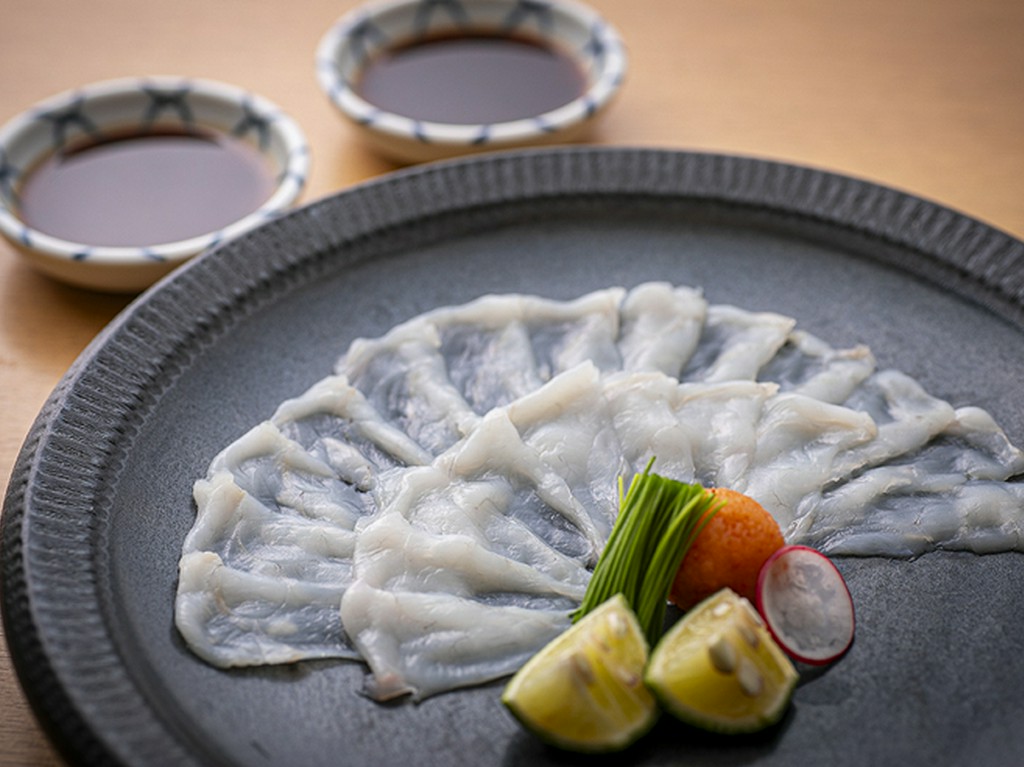 広々としたカウンター。調理の様子がよく見えます
