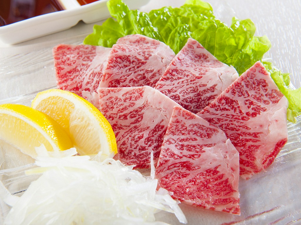 『贅沢カルビ』　幻の裏メニューが解禁です。