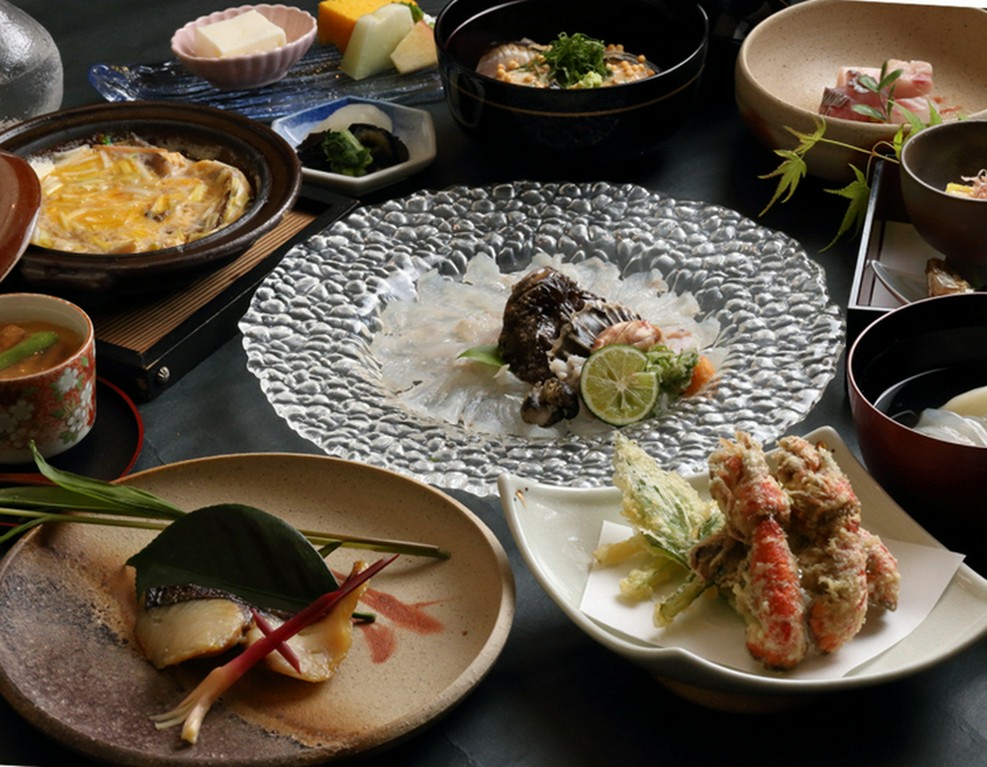 あじ彩の《120分飲み放題付き宴会コース》で新年のご宴会