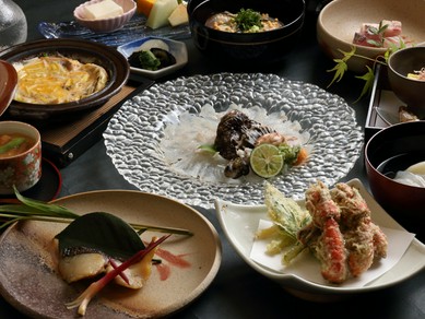 季節を盛り込んだ料理が楽しめるコース料理をご用意