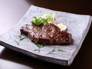 味の違いが楽しめます『作州和牛ヘレ』（岡山産）100g