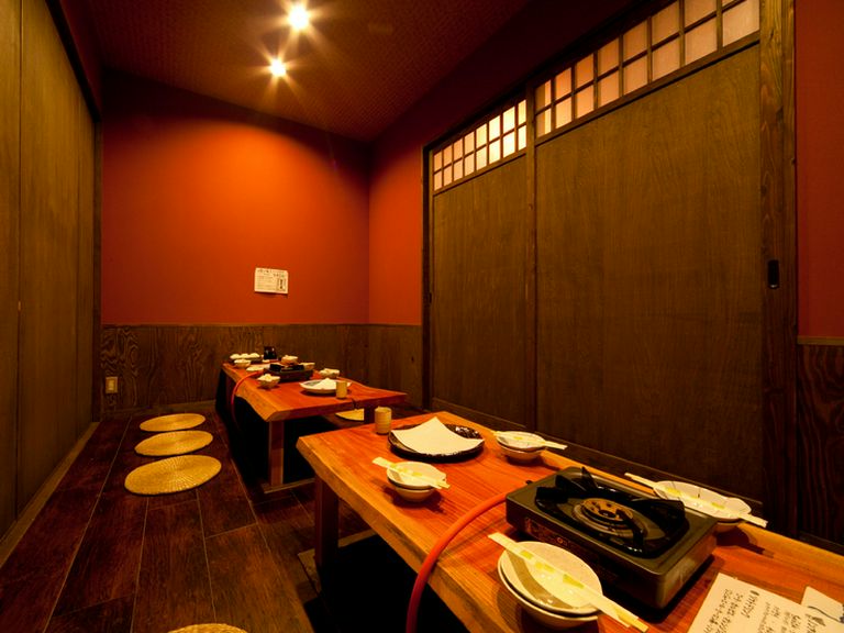 堀ごたつの個室でのんびりと会話を楽しみたい