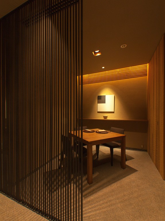 個性豊かな5つの個室に分かれる7F